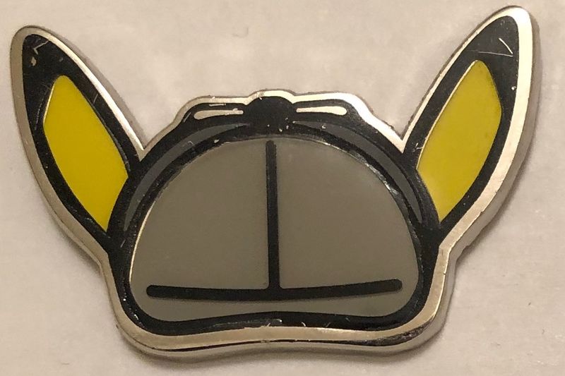 File:Detective Pikachu Collector Chest Pin.jpg