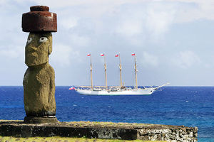 Moai and Esmeralda.jpg