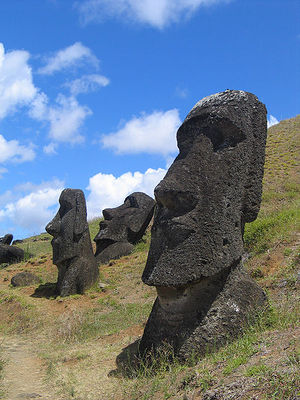 Moai Rano raraku.jpg